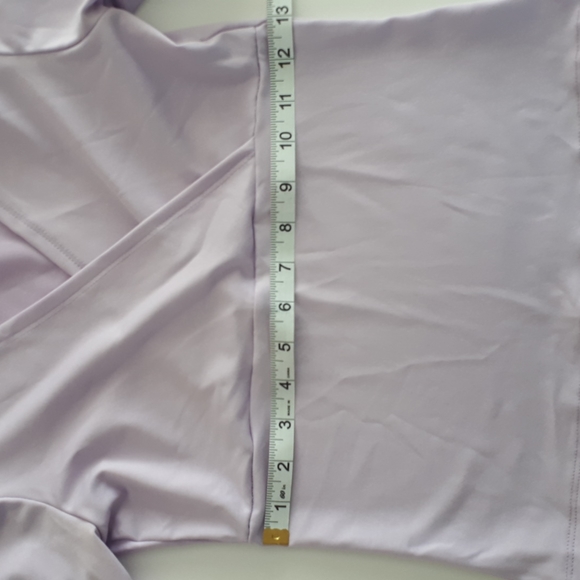 Women's Top - Picture 8 of 10